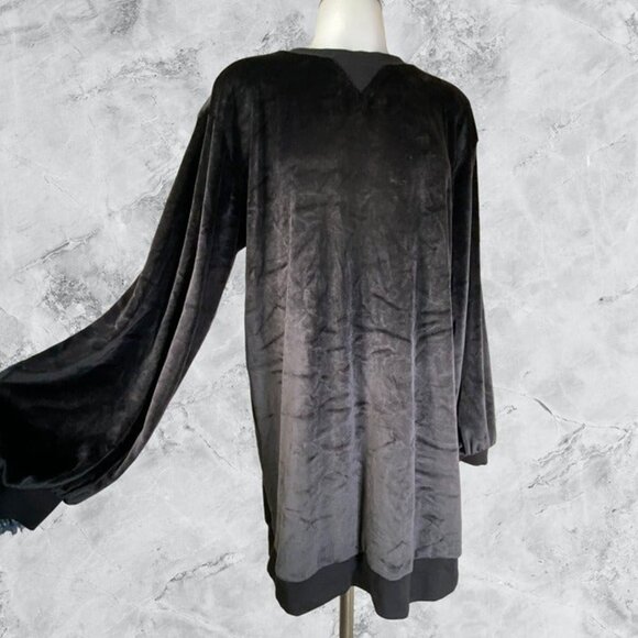 Lovers and Friends Zoja Marshmallow Sweatshirt Dress - Black - Picture 4 of 7